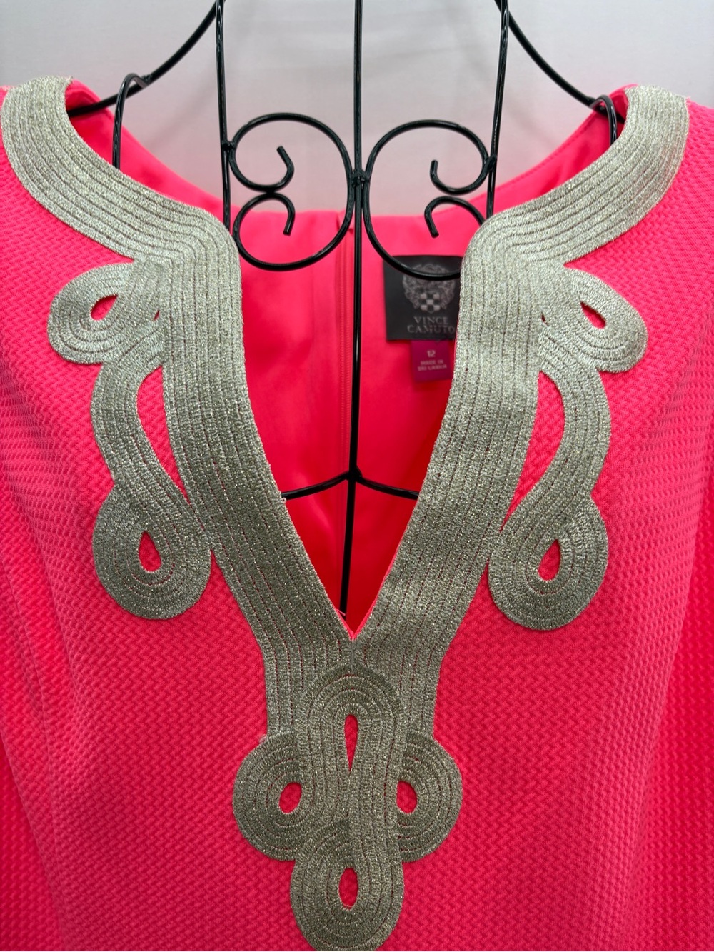 NEW Vince Camuto Neon Orange Sleeveless Sheath Mini Dress Gold Trim Size 12 - Picture 2 of 10